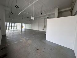 Hh @ Kallang (D13), Factory #566767351